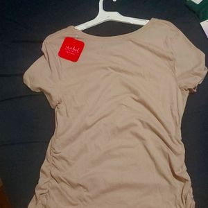 Isabel maternity   sz large. Beige Vneck